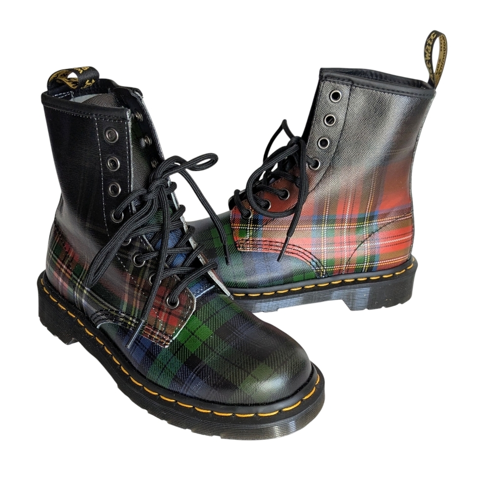 Dr Martens 1460 Tartan Plaid Boots Size 6